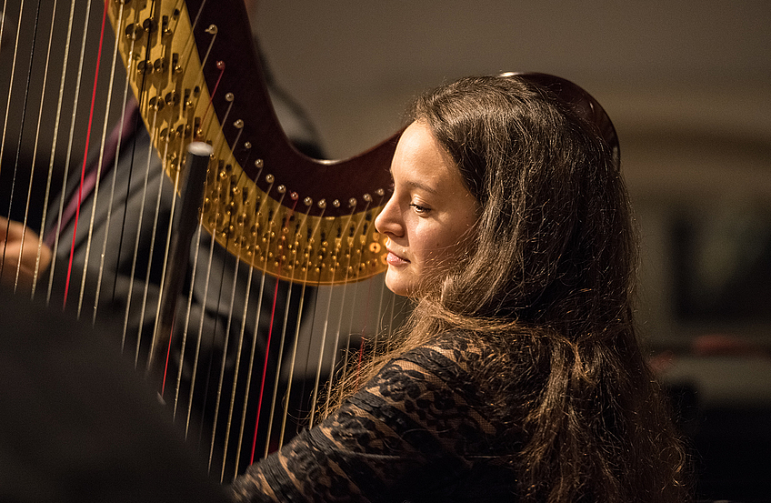 Himmlische Klänge zum Weihnachtsfest: Francesca Miglierina an der Harfe.