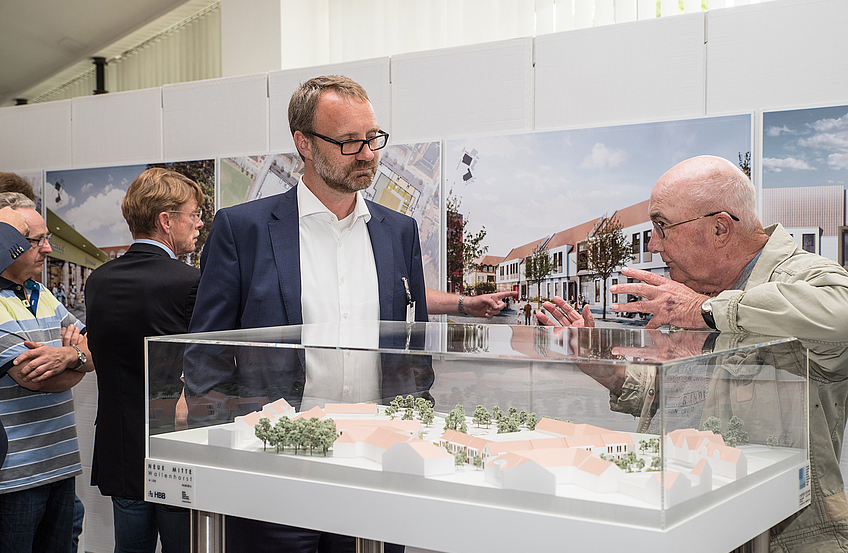 Architekt Jens Thormeyer nimmt Anregungen gern entgegen, denn die örtlichen Gegebenheiten kennen die Bürgerinnen und Bürger besser als das Düsseldorfer Architekturbüro.