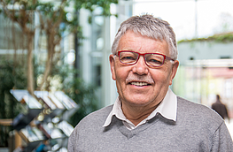 Betreut in Wallenhorst das Volkshochschulangebot: Hermann Claushallmann