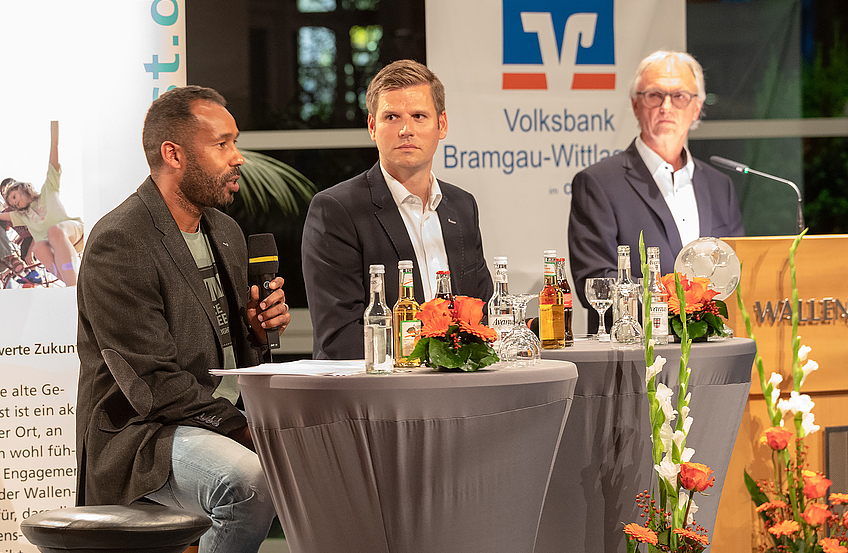 Daniel Thioune, Frank Willenborg und Manfred Glüsenkamp (von links) richten ihren Blick stets auf Lösungen.