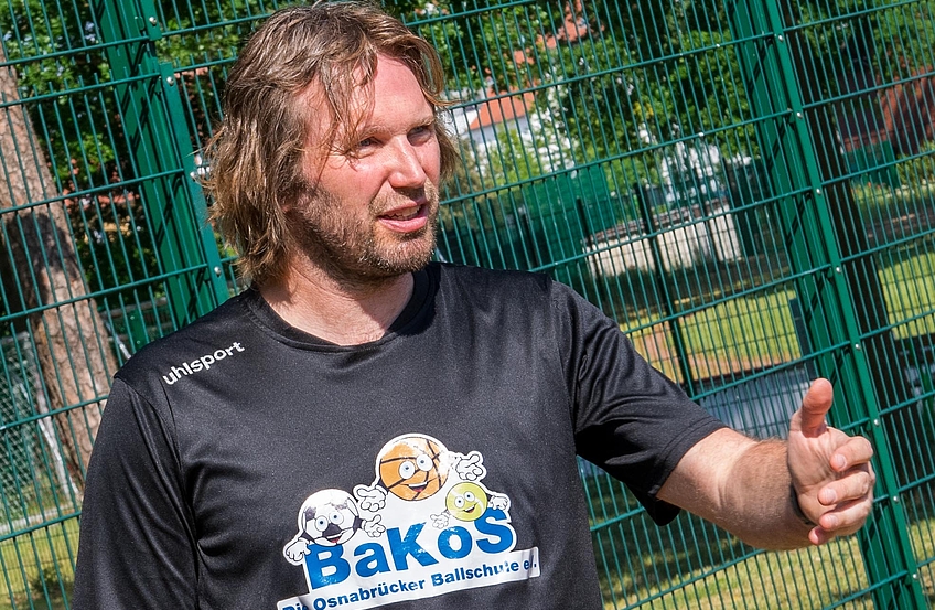 Stefan Wessels erläutert das Hygiene- und Spielkonzept der BaKoS.