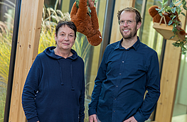 Pia Pryklenk, Leiterin der Krippe St. Anna, und Stefan Brune.