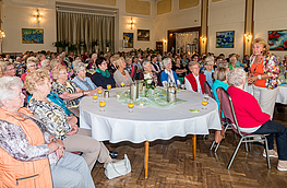 Gut 170 Gäste absolvierten beim Frauenfrühstück ihr „Pflichtprogramm“.